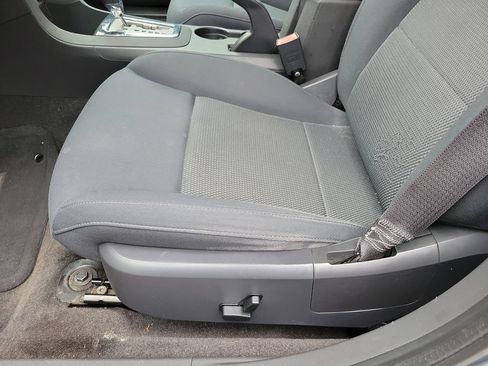 Used 2010 Dodge Avenger SXT FWD image 10