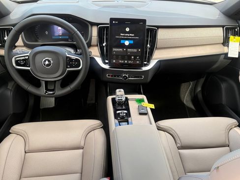 New 2026 Volvo XC90 T8 Ultra w/ Protection Package Premier image 11