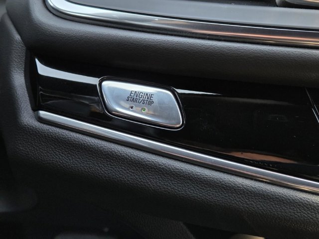 Used 2023 Buick Enclave Avenir w/ Avenir Technology Package FWD image 28