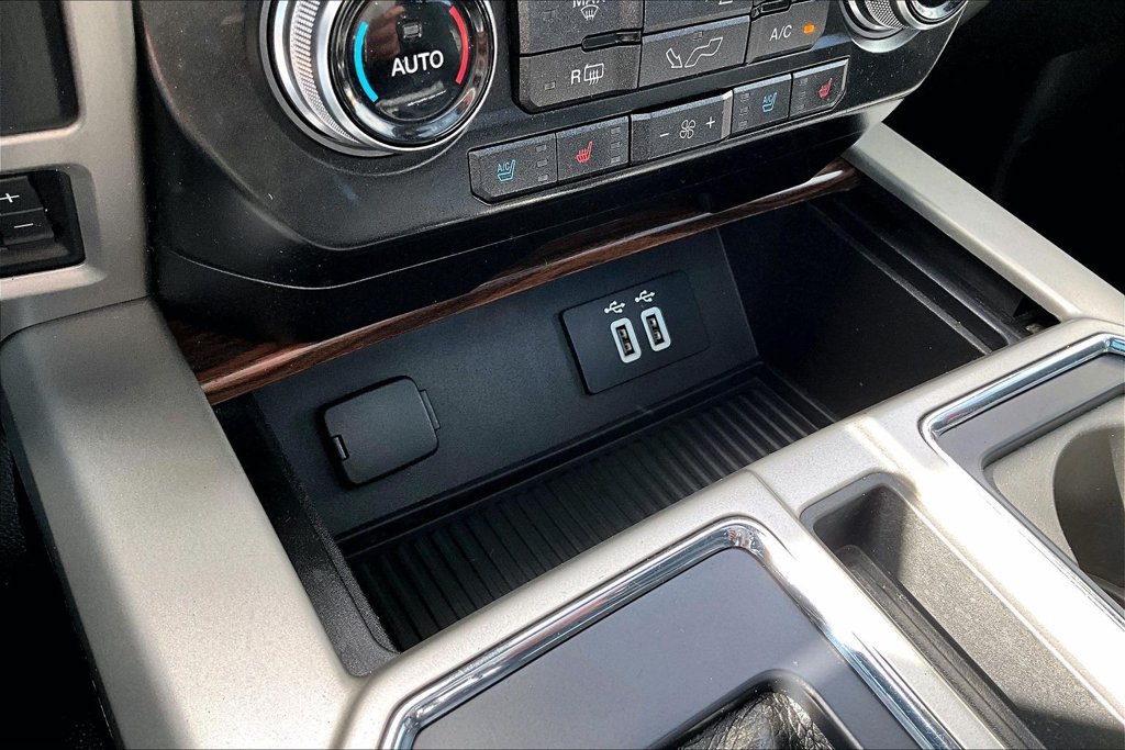 Used 2016 Ford F150 Lariat w/ Equipment Group 502A Luxury AWD/4WD image 22