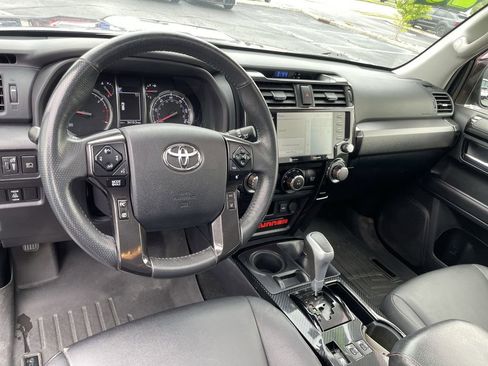 Used 2020 Toyota 4Runner TRD Off-Road Premium w/ Moonroof Package AWD/4WD image 11