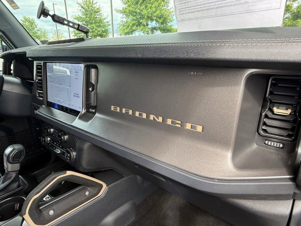 Used 2025 Ford Bronco Badlands AWD/4WD image 18