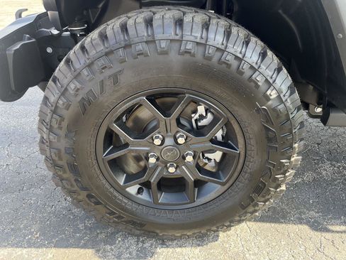 New 2025 Jeep Wrangler Willys image 35