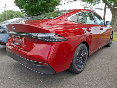 New 2026 Nissan Sentra SV w/ SV Convenience Package FWD image 5