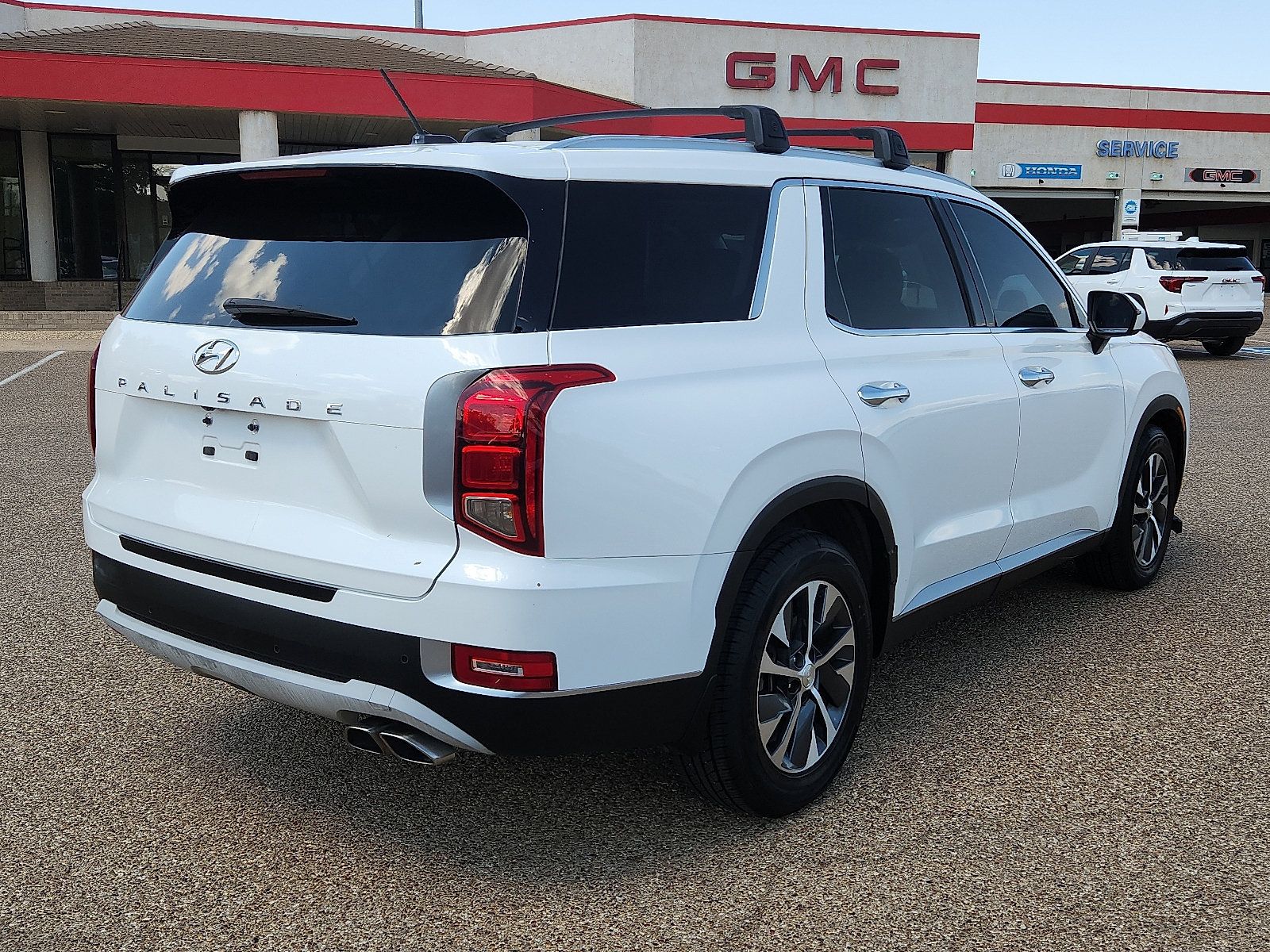 Used 2021 Hyundai Palisade SEL FWD image 4