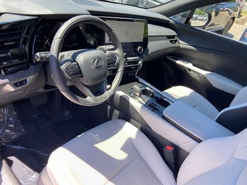 Certified 2025 Lexus RX 350 Premium w/ Accessory Package AWD/4WD image 24