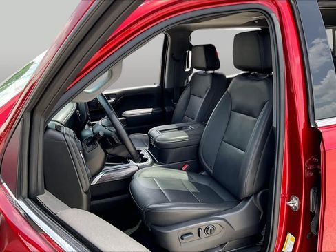 Used 2022 Chevrolet Silverado 1500 LTZ w/ LTZ Convenience Package II RWD image 8