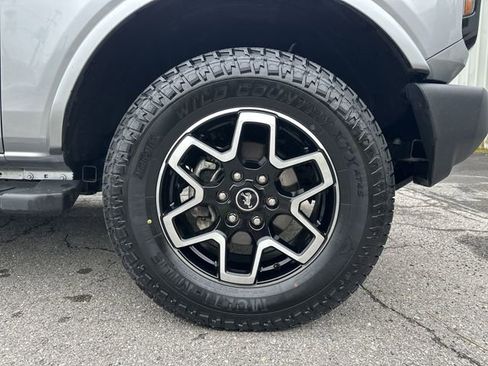 Used 2024 Ford Bronco Outer Banks AWD/4WD image 19