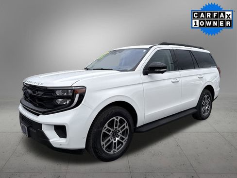 Used 2025 Ford Expedition Active image 1