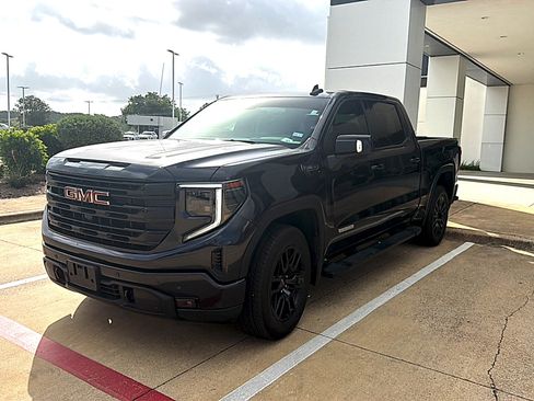 Used 2025 GMC Sierra 1500 Elevation w/ Elevation Premium Package RWD image 2