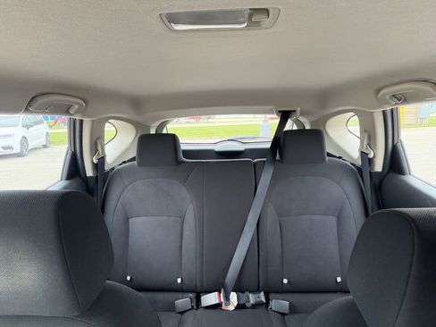 Used 2015 Nissan Rogue S AWD/4WD image 18