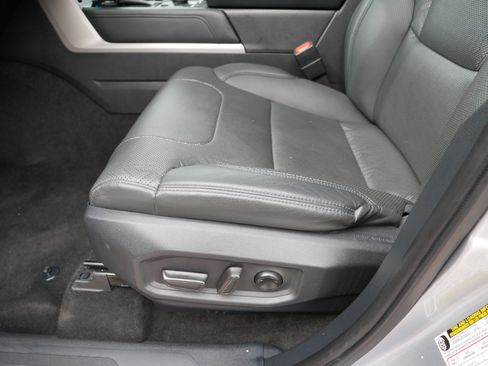 Used 2022 Toyota Tundra Limited AWD/4WD image 20