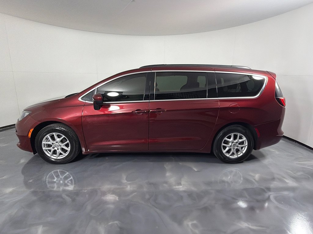 Used 2020 Chrysler Voyager Lxi FWD image 6