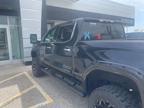 Used 2021 GMC Sierra 1500 SLT w/ SLT Premium Plus Package AWD/4WD image 7