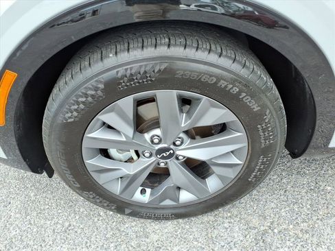 Used 2025 Kia Sportage SX FWD image 14