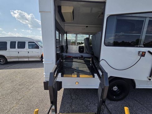 Used 2004 Chevrolet Express 3500 w/ School Bus Package RWD image 16