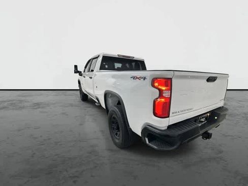 Used 2020 Chevrolet Silverado 2500 Custom w/ Custom Value Package image 2