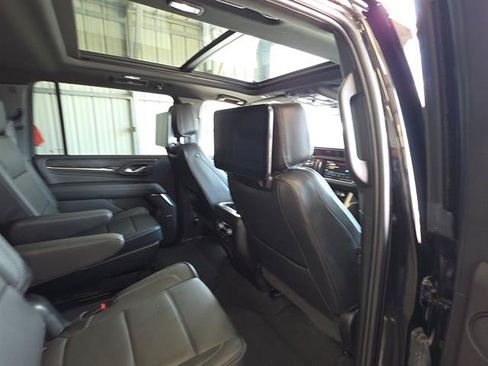 Used 2024 GMC Yukon XL Denali w/ Denali Reserve Package RWD image 15