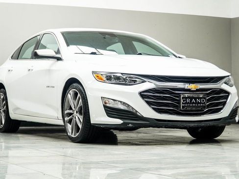 Used 2024 Chevrolet Malibu LT FWD image 4