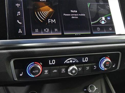 Certified 2024 Audi Q3 2.0T Premium Plus image 22