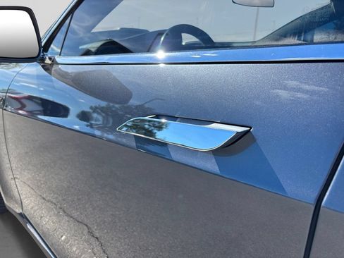 Used 2015 Tesla Model S 70D AWD/4WD image 45