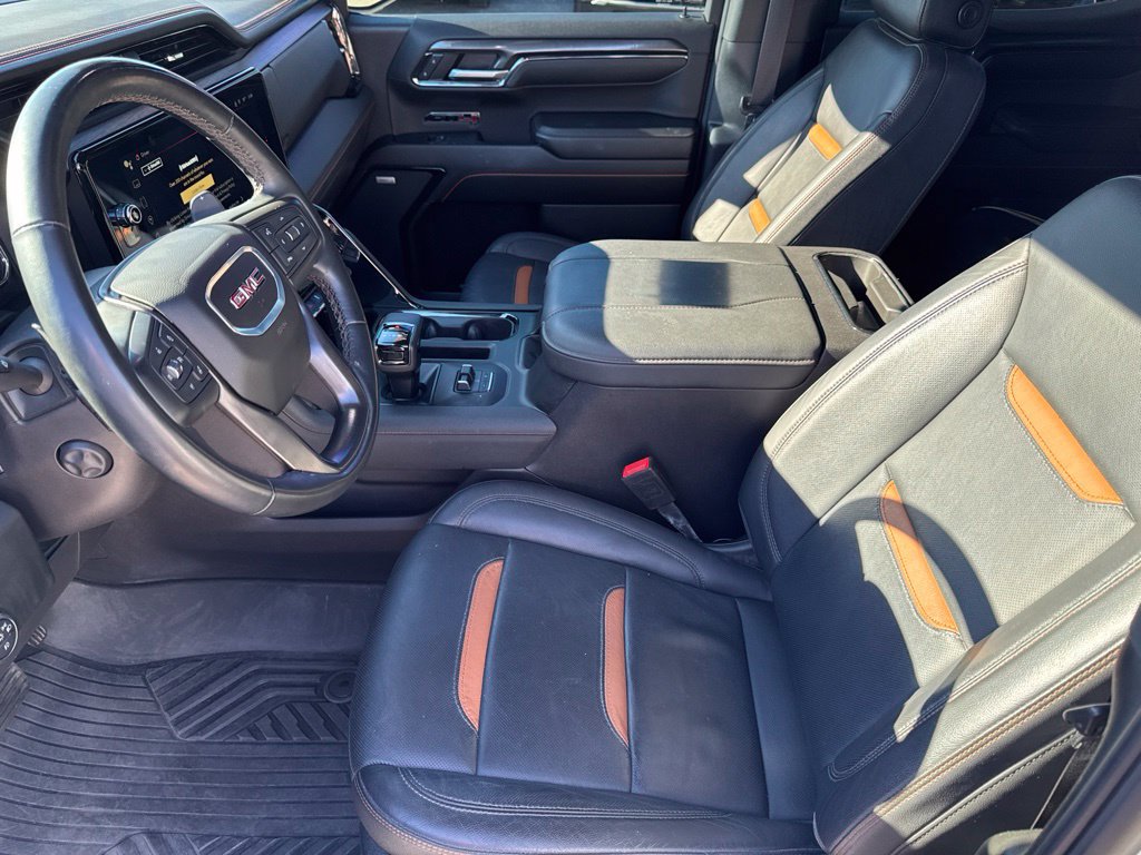 Used 2024 GMC Sierra 1500 AT4 w/ Technology Package AWD/4WD image 14
