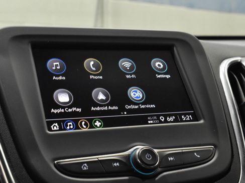 Used 2022 Chevrolet Equinox LT w/ Driver Convenience Package FWD image 13
