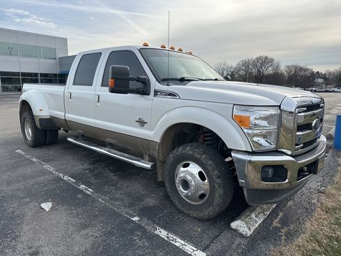 Used 2013 Ford F350 Lariat w/ Lariat Ultimate Pkg image 2