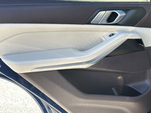 Used 2019 BMW X5 xDrive40i w/ Premium Package 2 image 23