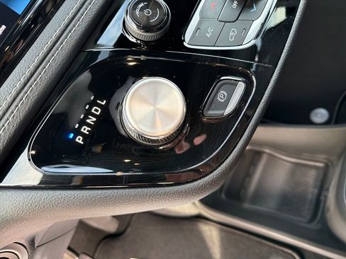 New 2026 Chrysler Pacifica Select w/ S Appearance Package image 22