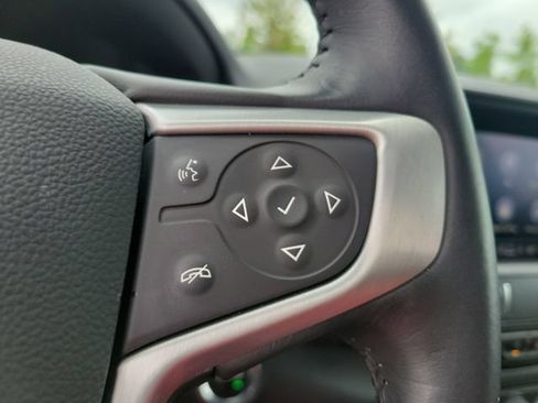 Used 2022 GMC Terrain SLT w/ Infotainment Package II FWD image 26