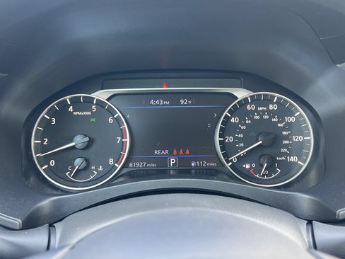 Used 2025 Nissan Altima 2.5 SV AWD/4WD image 12