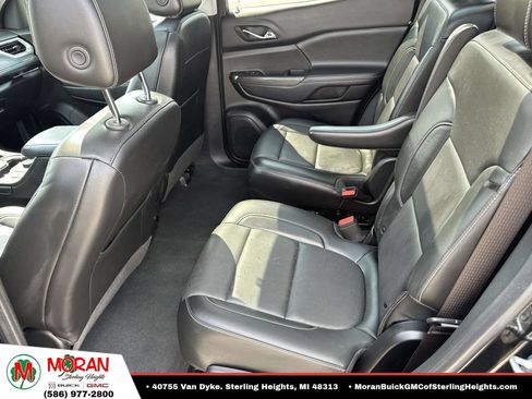 Certified 2023 GMC Acadia SLT w/ Preferred Package AWD/4WD image 12