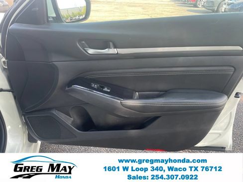 Used 2020 Nissan Altima 2.5 Platinum FWD image 28