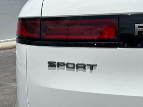 New 2026 Land Rover Range Rover Sport SE AWD/4WD image 10