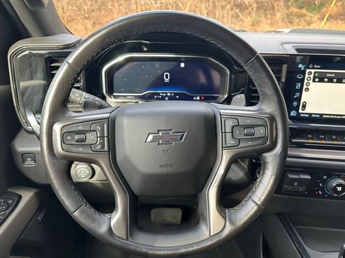 Used 2022 Chevrolet Silverado 1500 ZR2 w/ Technology Package AWD/4WD image 17