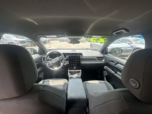 Used 2025 GMC Terrain Elevation AWD/4WD image 31