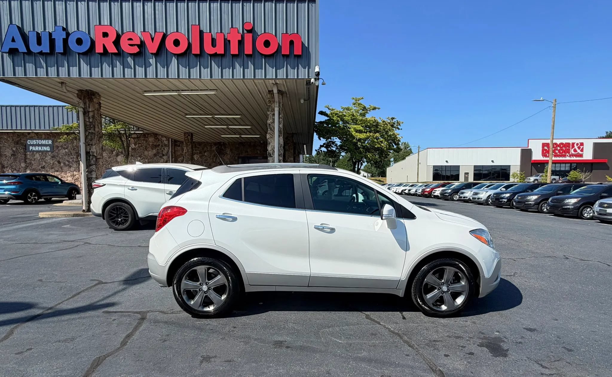 Used 2014 Buick Encore FWD image 8