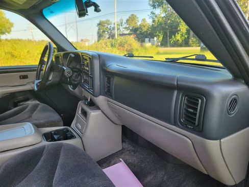 Used 2002 GMC Yukon SLE w/ Off-Road Suspension Pkg image 17