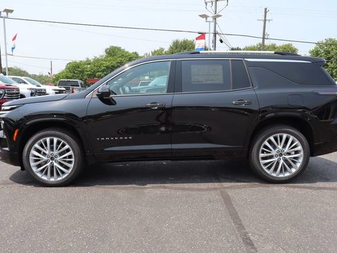 New 2026 Chevrolet Traverse High Country w/ LPO, Floor Liner Package AWD/4WD image 37