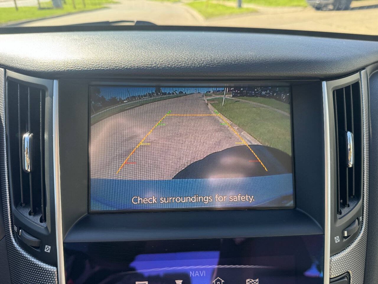 Used 2015 INFINITI Q50 Premium w/ Navigation Package AWD/4WD image 17