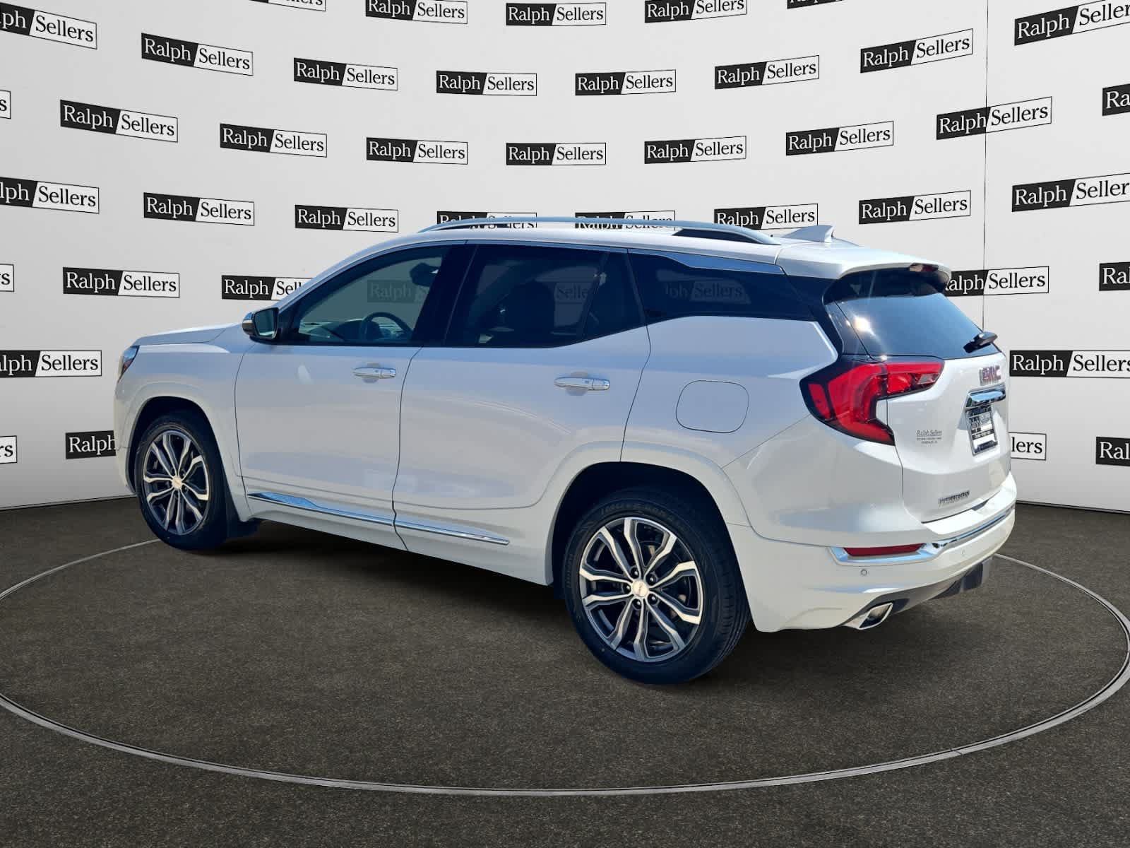 Used 2020 GMC Terrain Denali FWD image 4