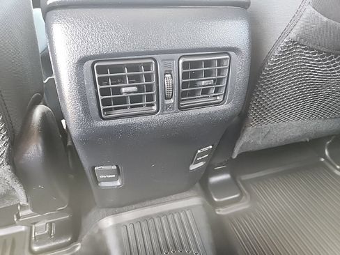 Used 2019 Toyota 4Runner SR5 AWD/4WD image 33