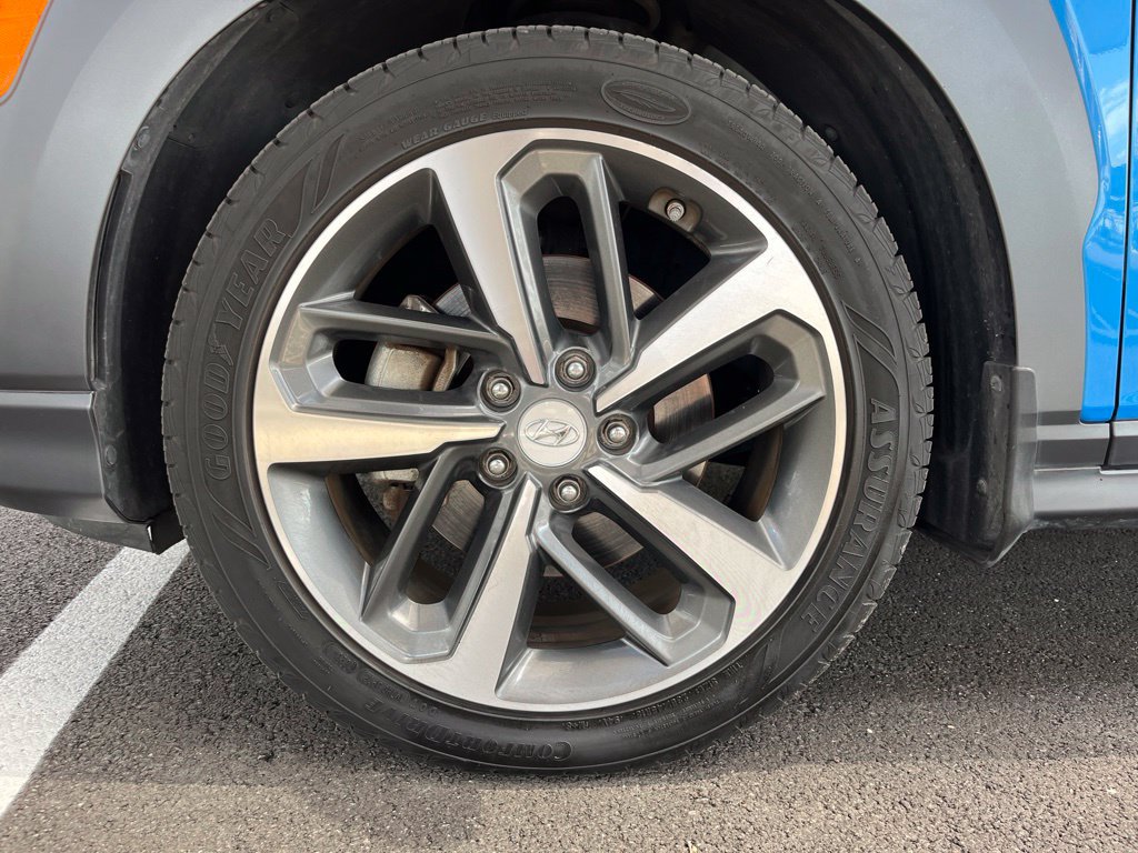 Used 2020 Hyundai Kona Limited FWD image 12