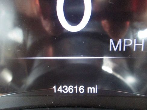 Used 2015 Jeep Grand Cherokee Limited w/ Trailer Tow Group IV image 24