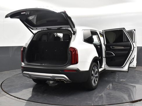 Used 2021 Kia Telluride EX w/ EX Premium Package AWD/4WD image 35