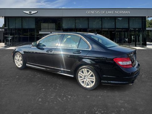 Used 2009 Mercedes-Benz C 300 Sedan image 6