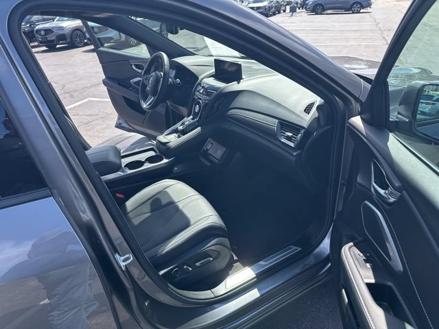 Used 2025 Acura RDX SH-AWD image 19