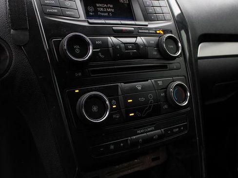 Used 2017 Ford Explorer 4WD Police Interceptor image 16