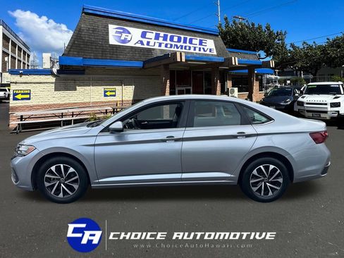 Used 2024 Volkswagen Jetta S FWD image 3